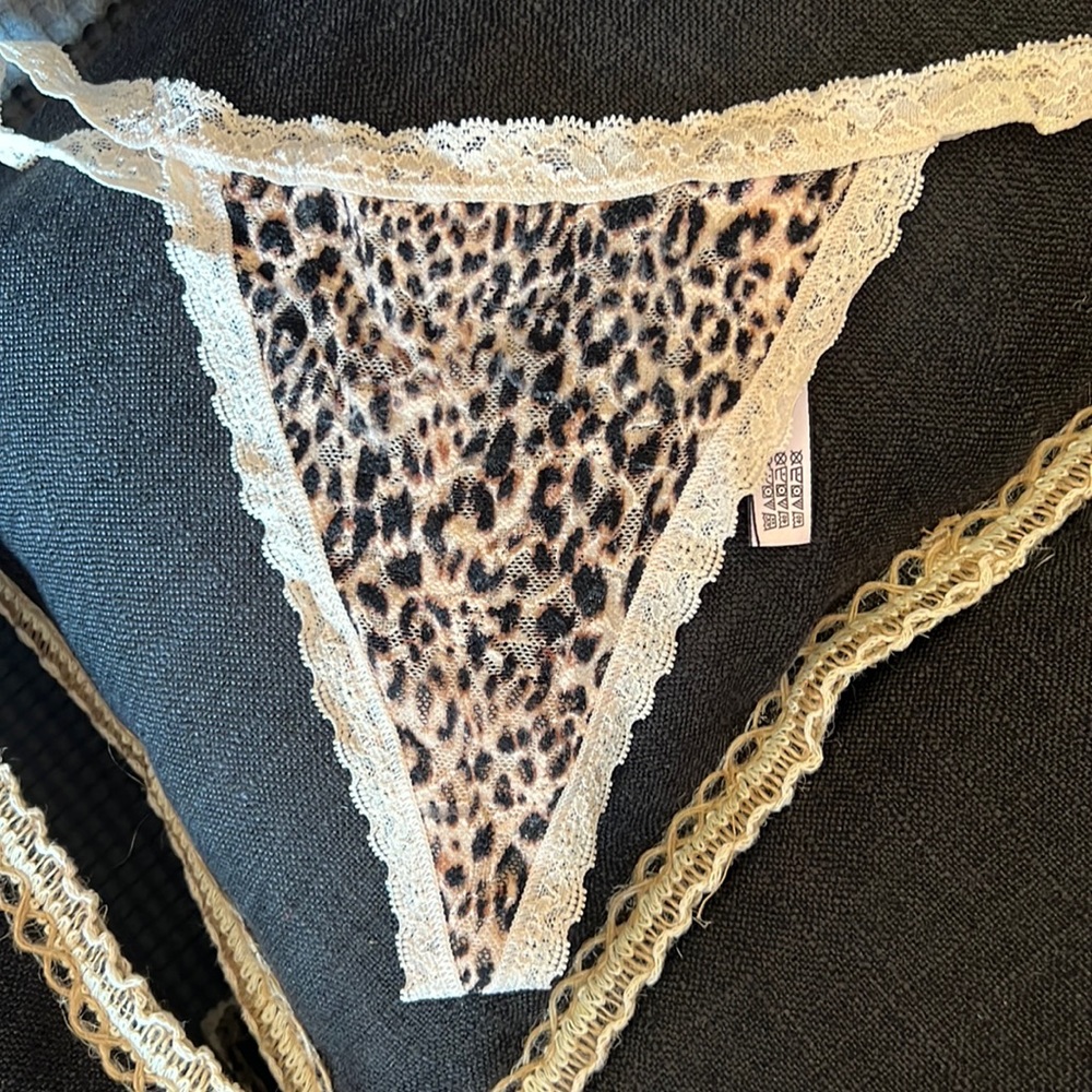 Victoria’s Secret V string